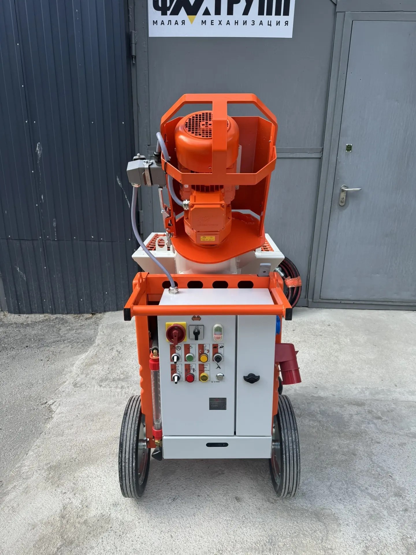 Штукатурная станция AVRORA XL 230/400 FU 6.05 кВт 