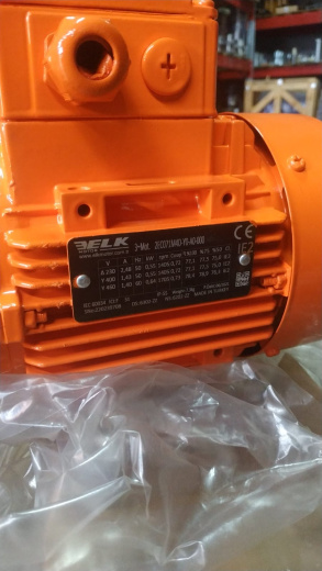 Шильдик электродвигателя ELK Motor 0.55 кВт для редуктора Yilmaz